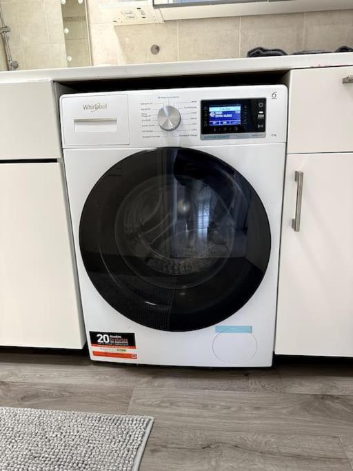 Superbe T4 Vue, Metro Commerces Appartamento
