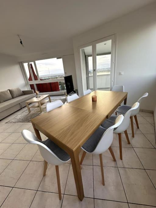 Apartment Superbe T4 Vue, Metro Commerces Créteil